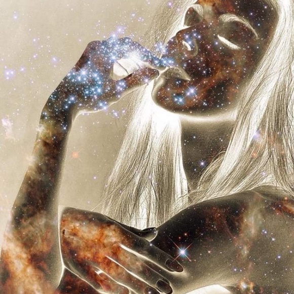 Meet your Posher, Anna - Picture 1 of 1